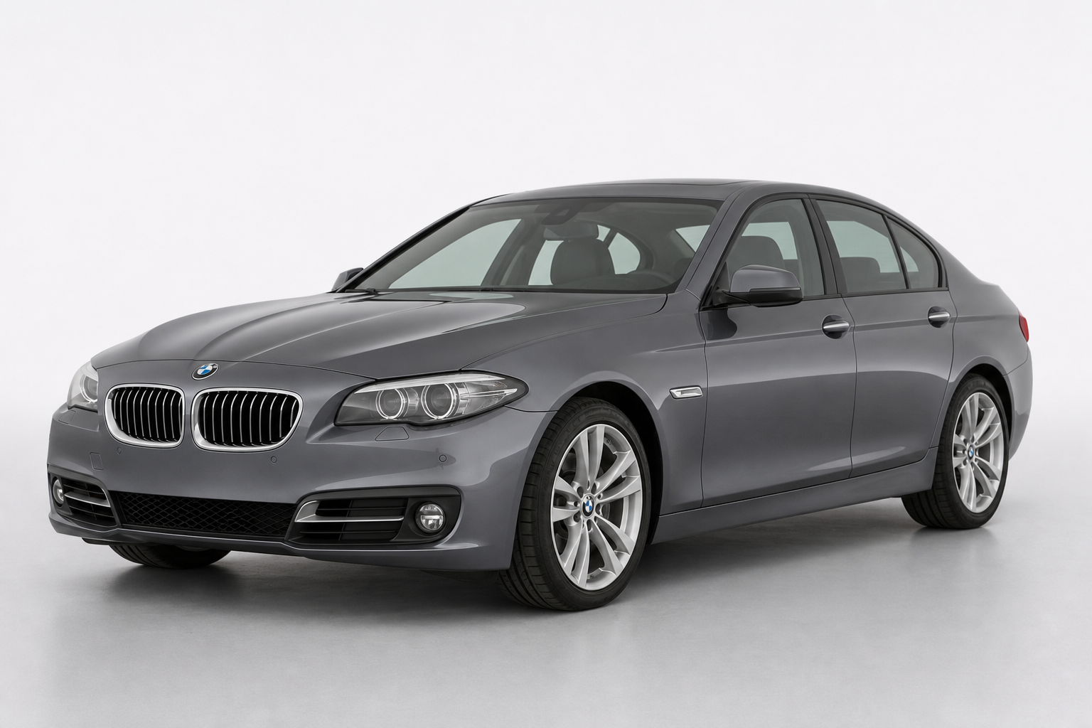 F10 (2010-2017) — Автомобиль